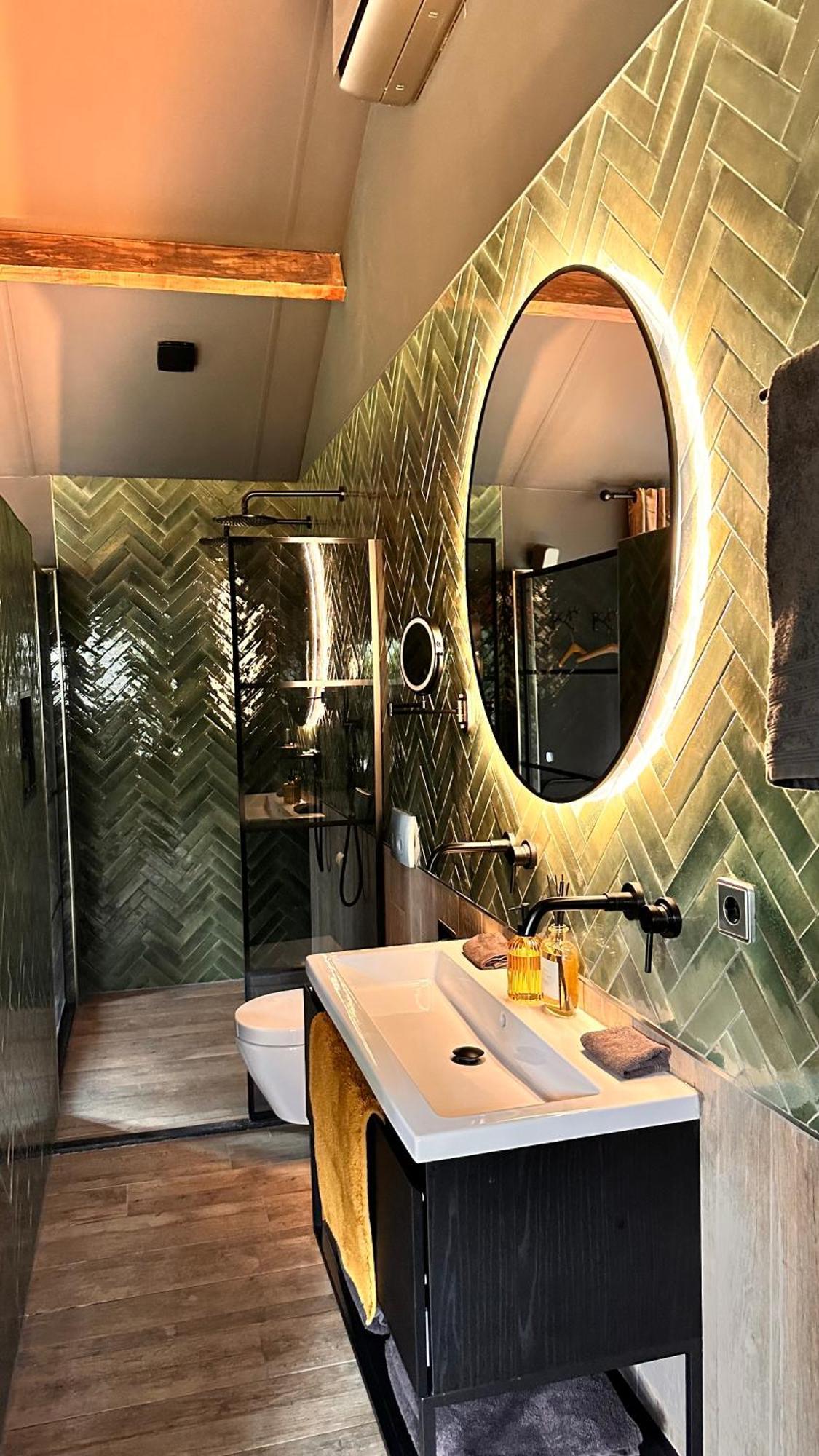 Wellness Tuin - Ultieme Partner Beleving - St Hubertus Suite Met Jacuzzi ,Openhaard, Prive Hottub En Prive Sauna In Jachthut Stijl Horst Luaran gambar